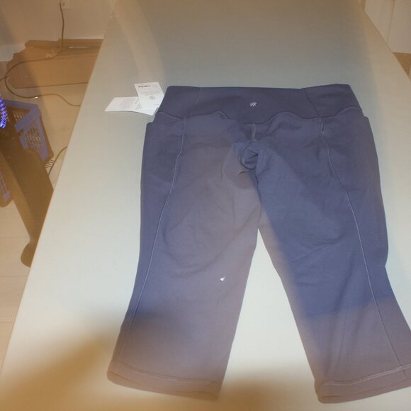 Plum Saluation Athleta  Stash Pocket Capris II Size XL New - Picture 6 of 7